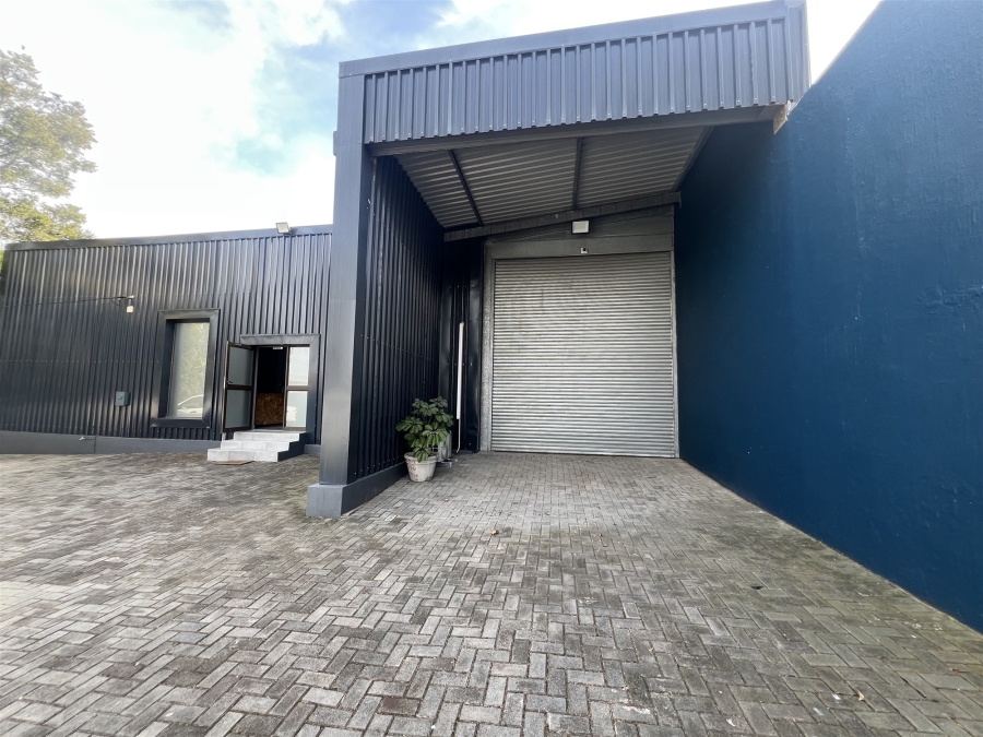 Commercial Property for Sale in Vincent Eastern Cape
